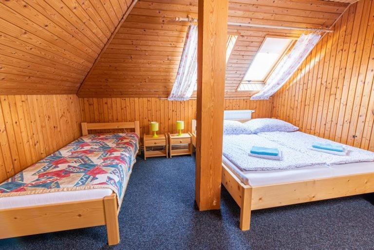Dom Frana Krala Hotel Szmrecsán Kültér fotó